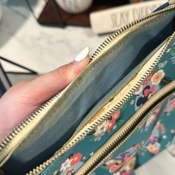 Dooney & Bourke Disney 2016 Flower & Garden Crossbody Bag - Picture 8 of 8